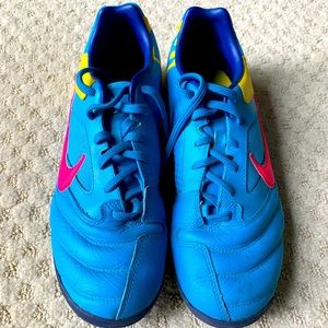 Women’s Nike Indoor Soccer Shoes